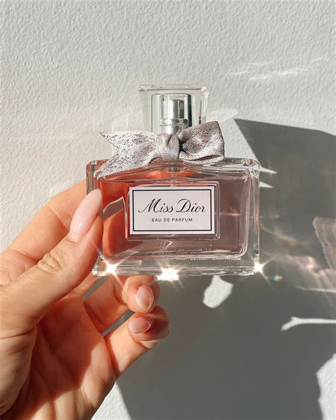 miss dior perfume review smells like|what does miss dior perfume smell like.